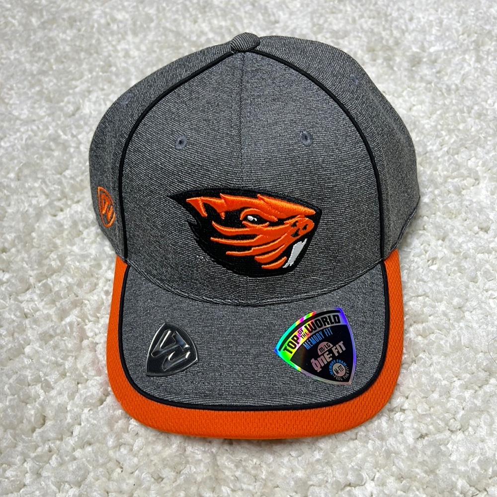 Brand new memory fit size medium large Oregon state university baseball hat